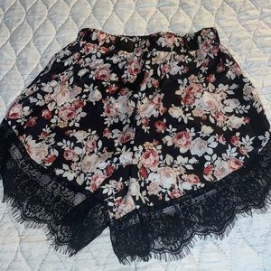 Franchestcas shorts